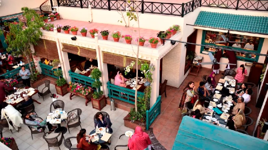 Fine dining at Spice Bazaar  - Desi Food located in Tipu Rd, off MM Alam Road, Lahore