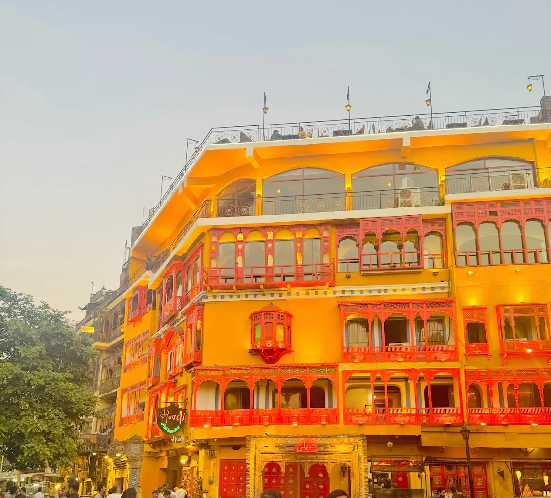 Cooco's Den Lahore - Main Entrance & Ambiance