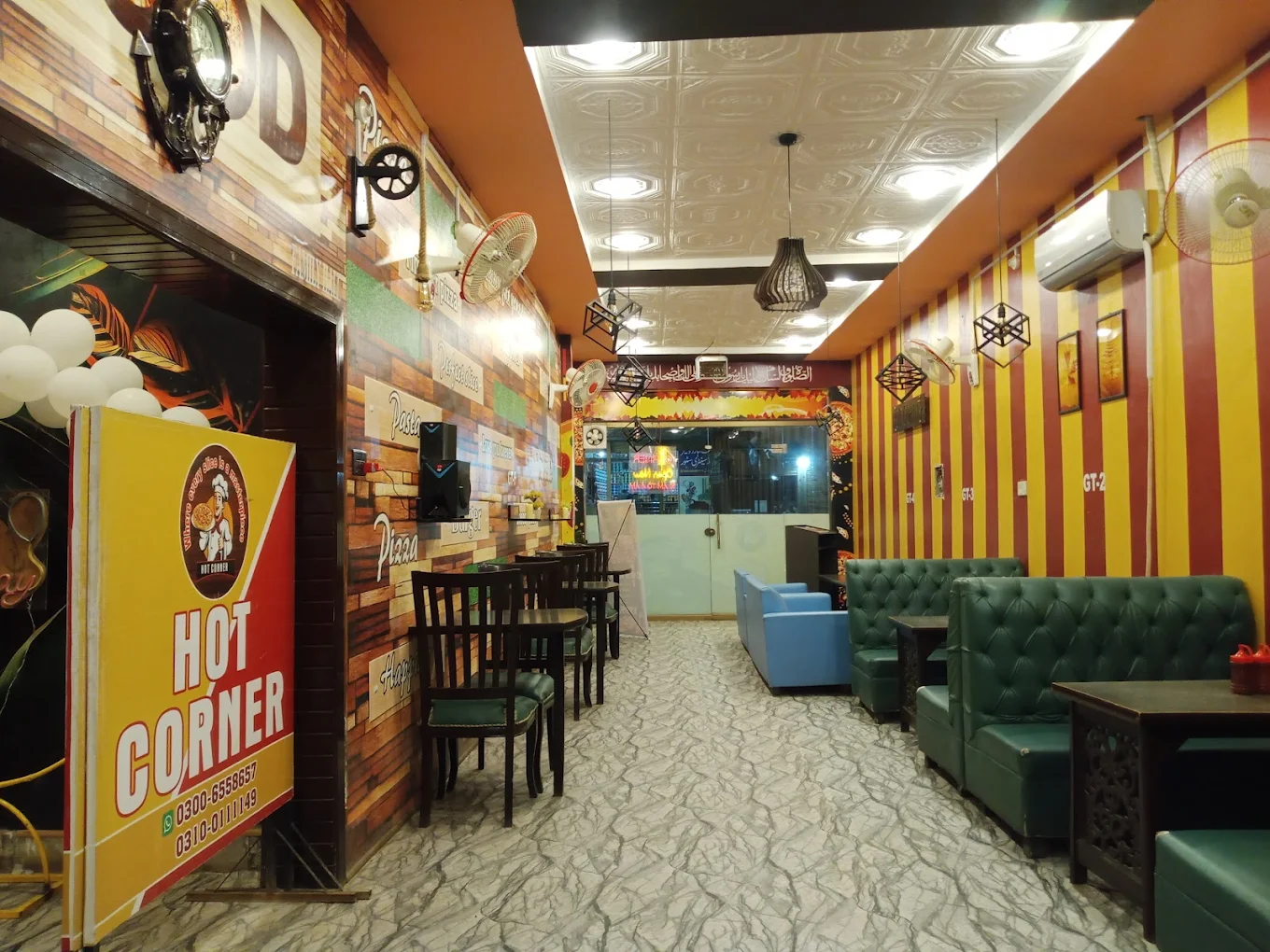 Fine dining at Hot Corner Gojra - Fast Food located in  5M5Q+M64, Painsara - Gojra Rd, Gojra